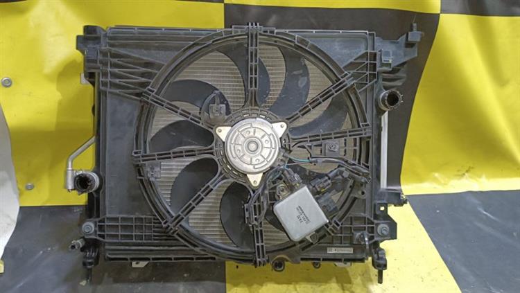 Радиатор основной Ниссан Нот в Алдане 105188