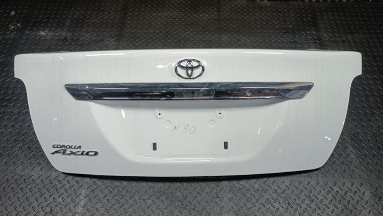 Крышка багажника Тойота Королла Аксио в Алдане 106942