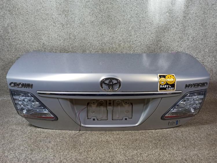 Крышка багажника Тойота Краун в Алдане 247172