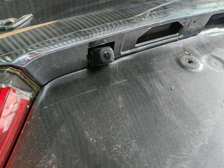крышка багажника Toyota Camry