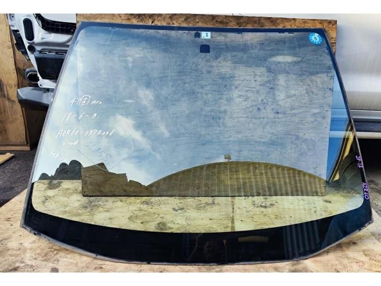Лобовое стекло Тойота Ноах в Алдане 255790