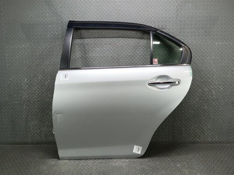 Дверь Toyota Corolla Axio