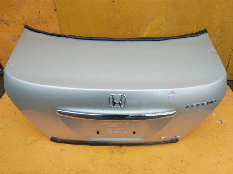 Крышка багажника Хонда Легенд в Алдане 555211
