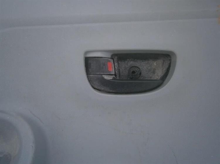 Дверь Тойота Приус в Алдане 66098