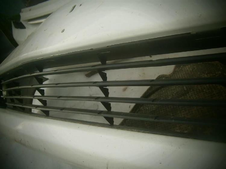 Решетка радиатора Тойота Приус в Алдане 72763