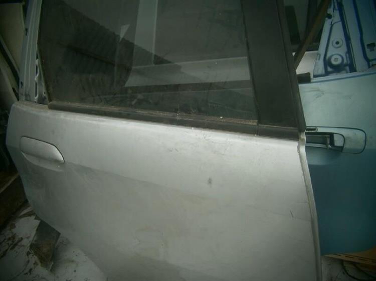 Дверь Хонда Фит в Алдане 76335