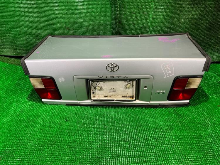 Крышка багажника Toyota Vista