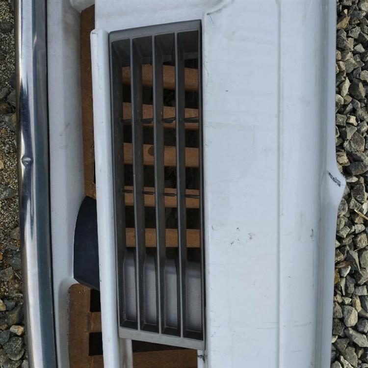 Решетка радиатора Ниссан Седрик в Алдане 87572